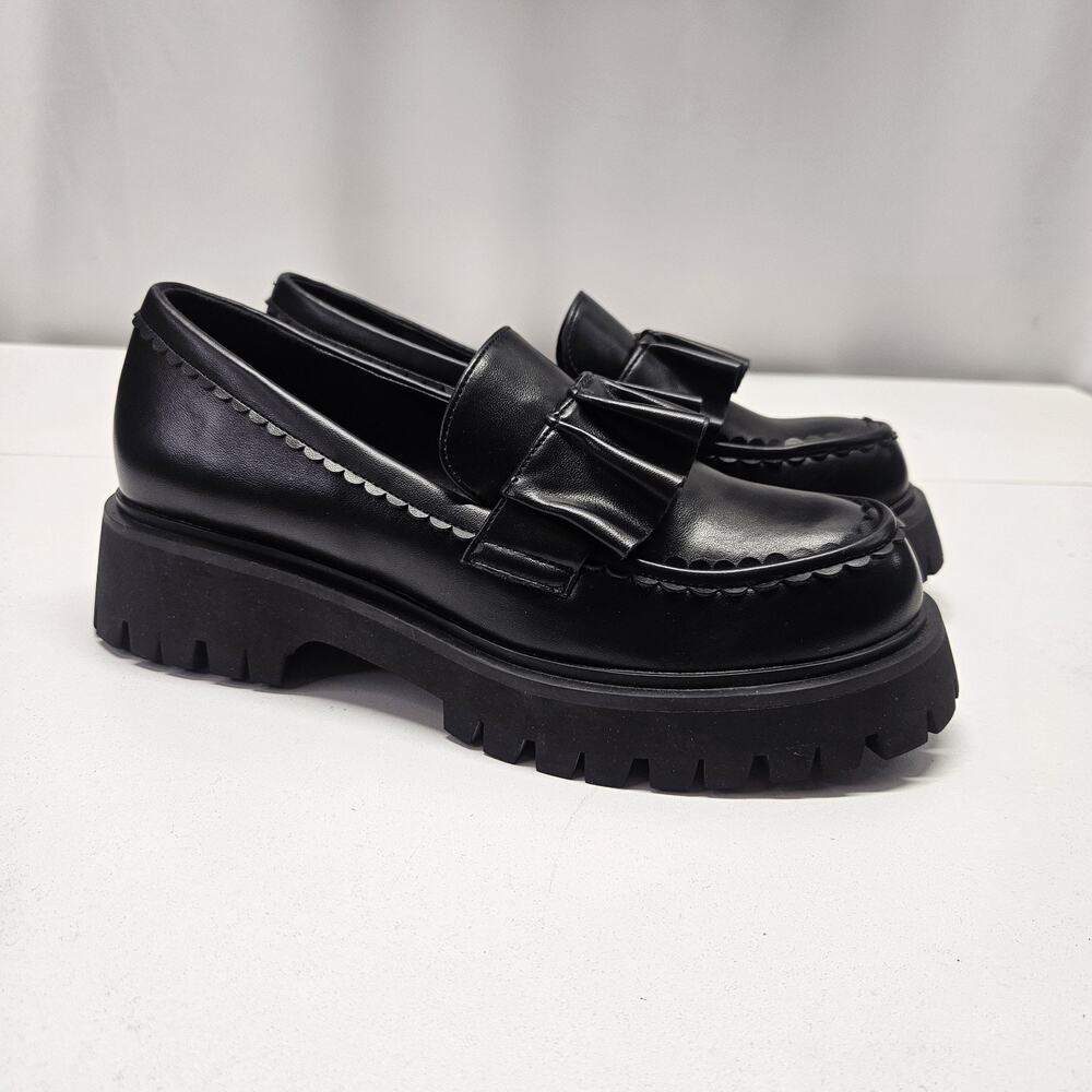Kio Willow Ruffle Slip On Loafers Vegan Leather Black Sz 8 NWOT Box Goth Grunge